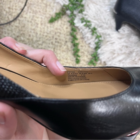 -NWOT Calvin Klein Patna Heeled Pump Size 9.5 - Picture 13 of 16